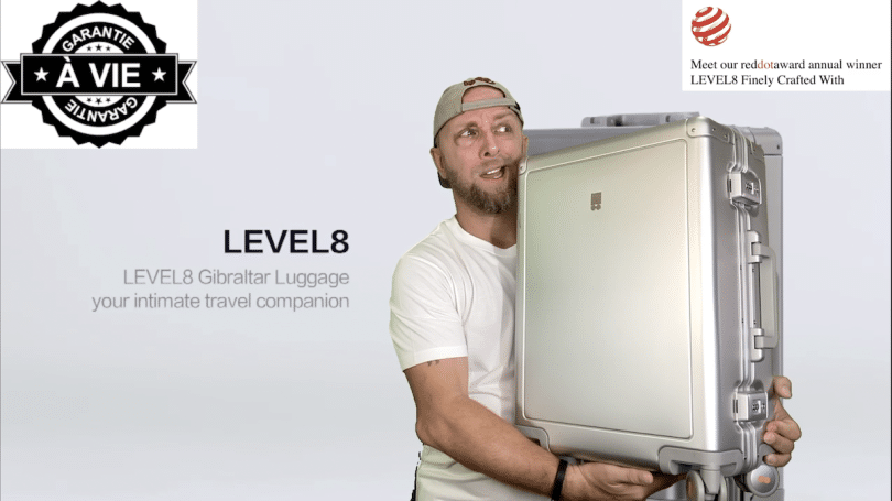 cette valise 20 pouces est incroyable,entièrement en aluminium et garantie à vie, la gibraltar aluminum carry on level8.