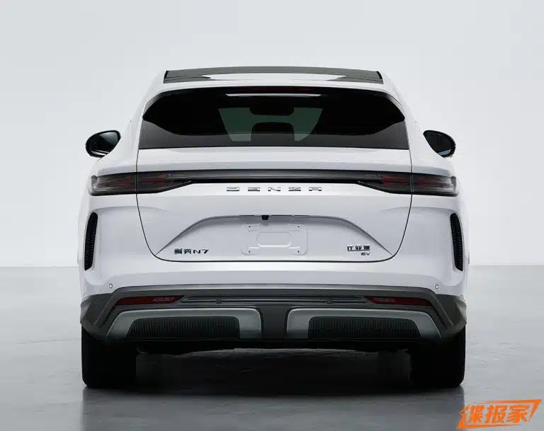 denza n7 2023 inside