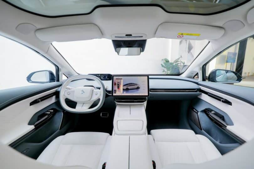 gac aion hyper gt inside