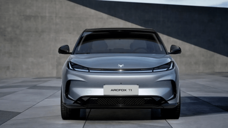 arcfox t1 av