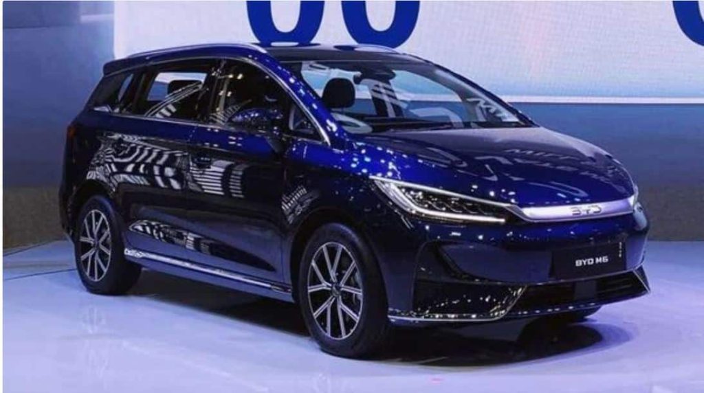 byd m6 indonesia quart av