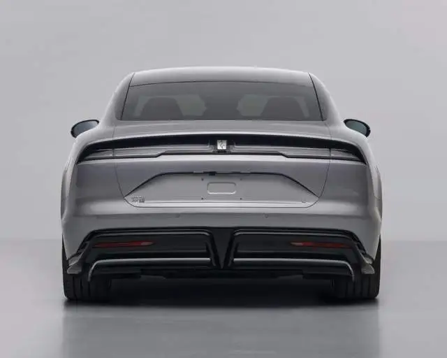 byd yangwang u7 ev sedan qr