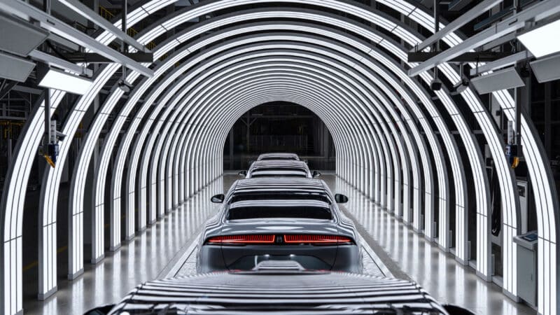 byd yangwang u7 factory back