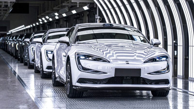 byd yangwang u7 factory
