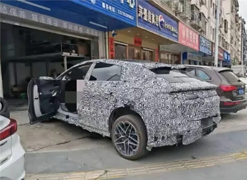 byd yangwang u7 gt spied camo ar