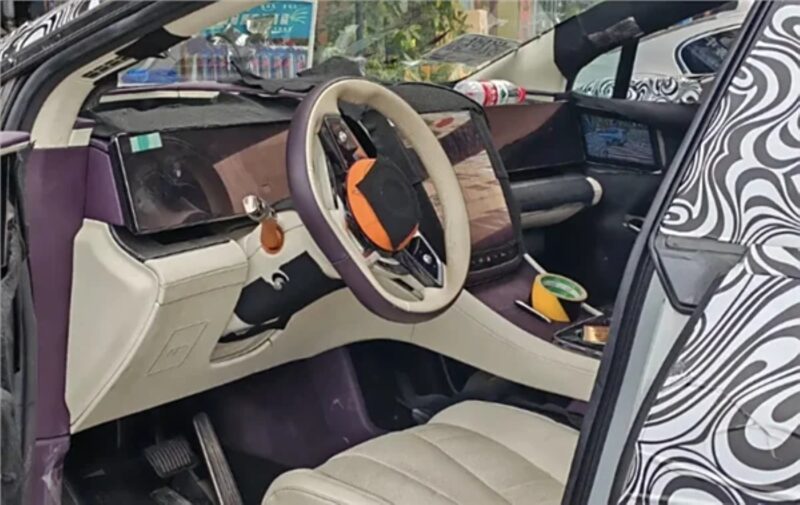 byd yangwang u7 gt spied tableau de bord