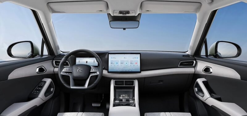 byd yuan up 301km pilot edition tableau de botrd
