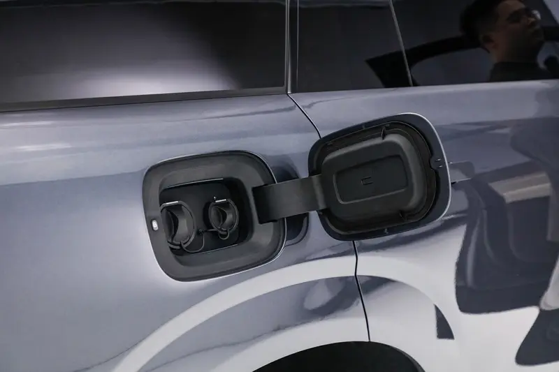 denza n9 charge