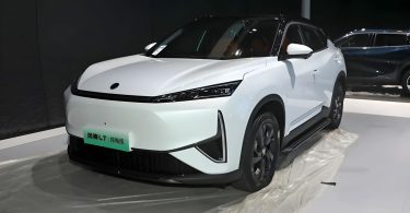 dongfeng aeolus l7 ev quart av