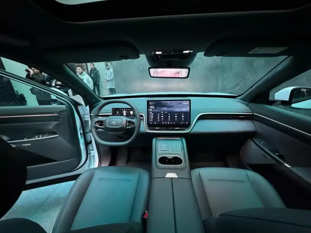 dongfeng eπ008 smart driving edition palces av