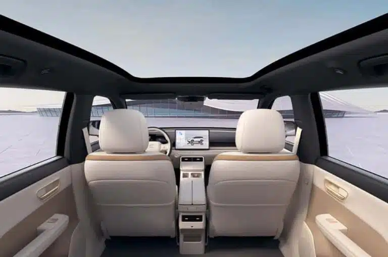 gac toyota bz3x ev toit vitré