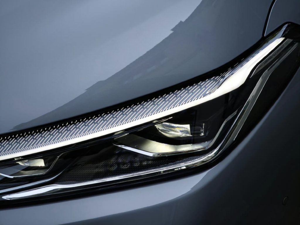 geely galaxy a7 em i feux av