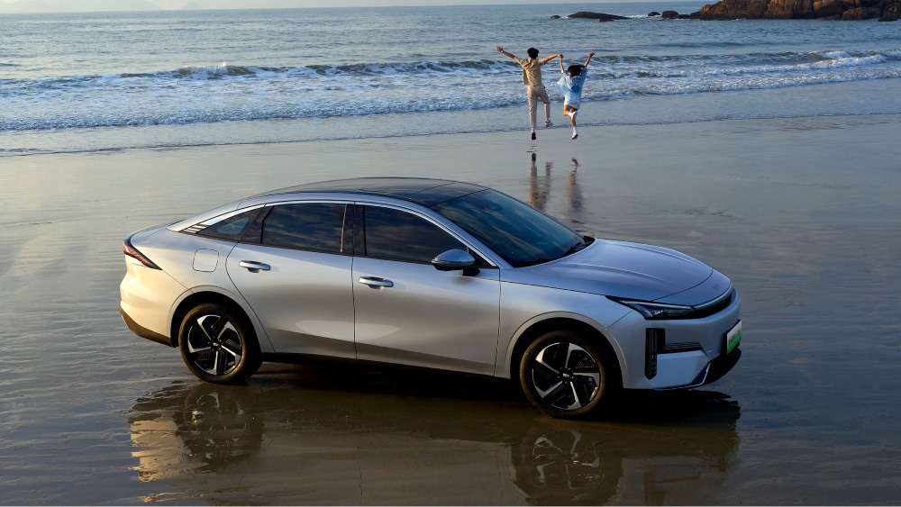 geely galaxy l6 em i sedan plage