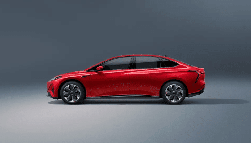 hongqi tiangong 05 coté