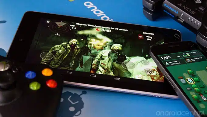 manette et smartphone android avec jeu gratuit