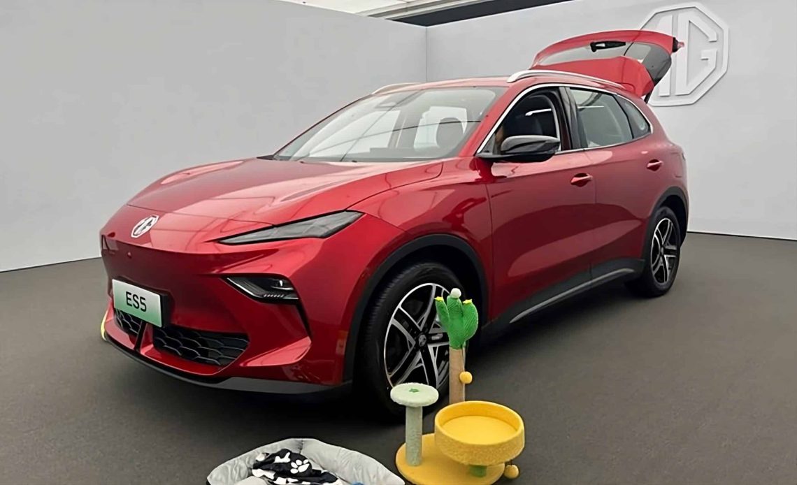 mg es5 all electric suv