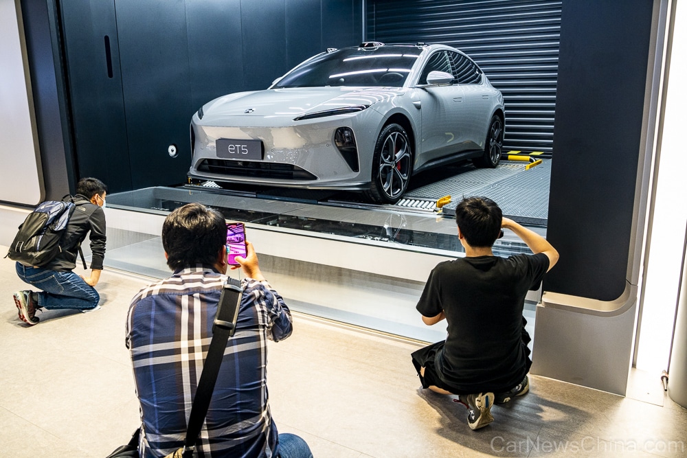 nio’s semi solid state 150 kwh battery car