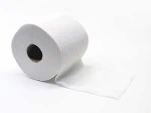 rouleau de papier toilette blanc
