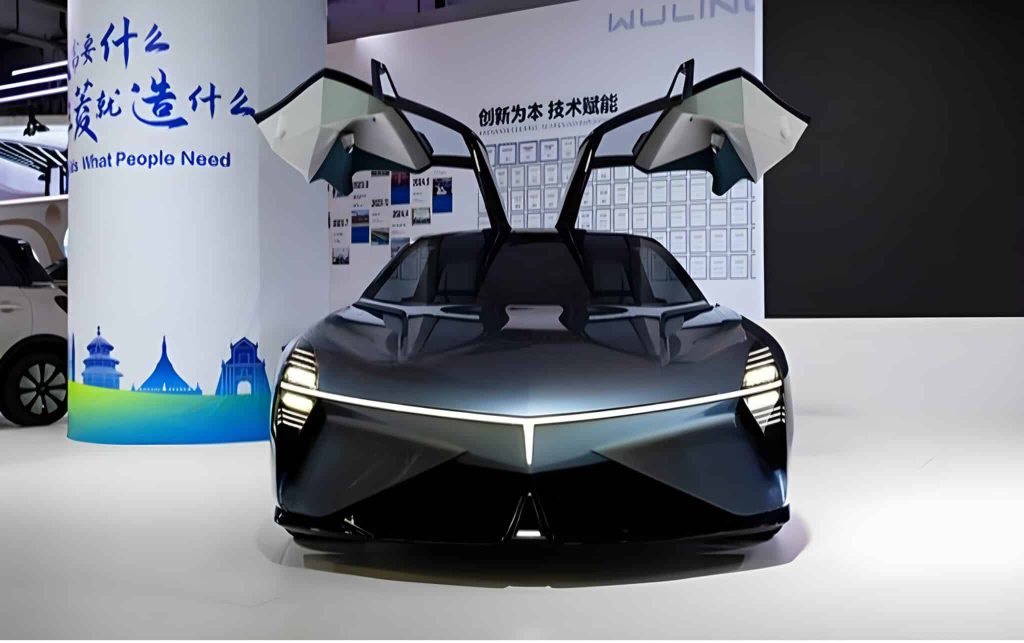 sgmw voiture concept light face