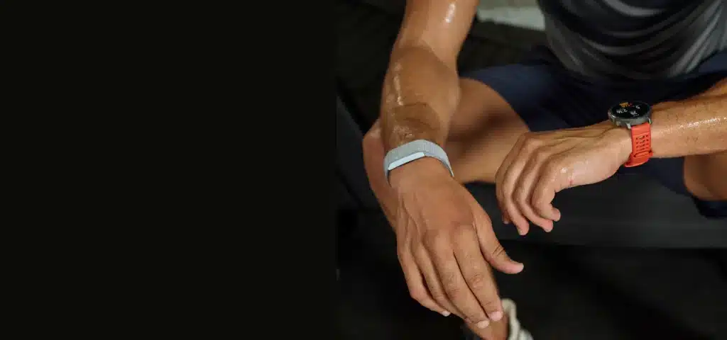 white amazfit helio strap fitness tracker