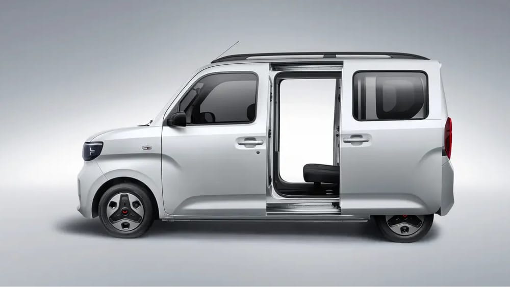 wuling zhiguang ev “kei car” coté