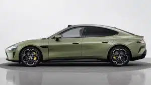 xiaomi su7 left