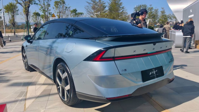 xpeng p7+ liftback ar