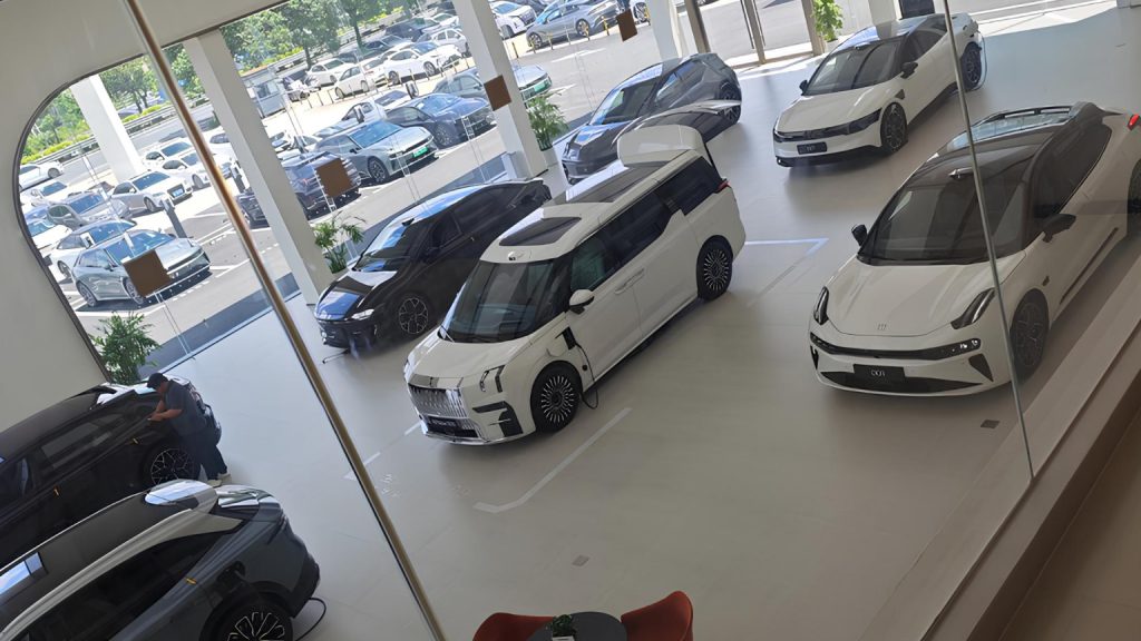 zeekr dealership in china